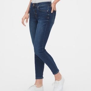 🆕 Gap Mid rise curvy true skinny jeans
